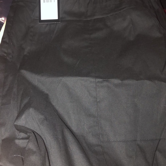 Three pairs of Avenue capris - Picture 3 of 3